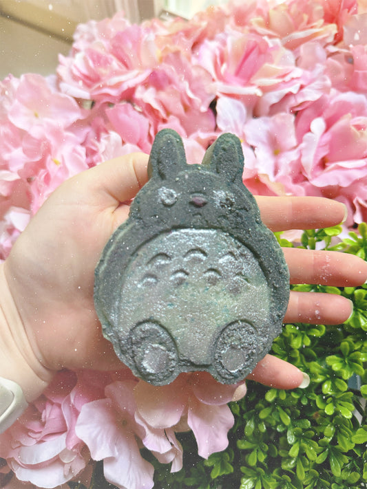 "Tororu" Blueberry Wizard Bath Bomb