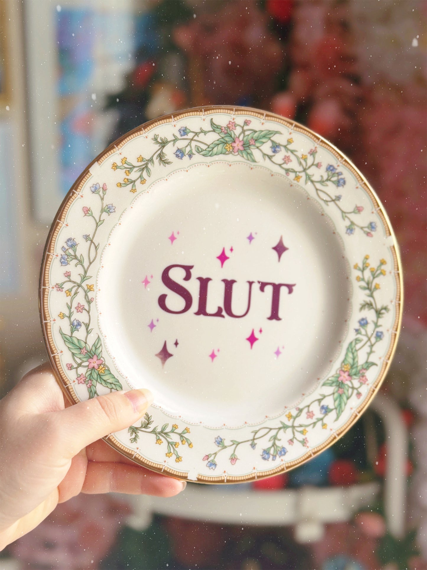 Slut - Dirty Dish - Wall Decor