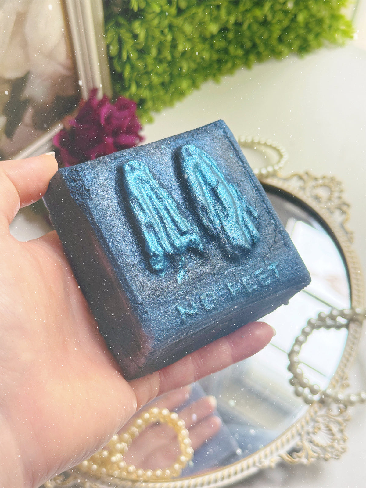 “Strange & Unusual" Lavender Driftwood Bath Bomb