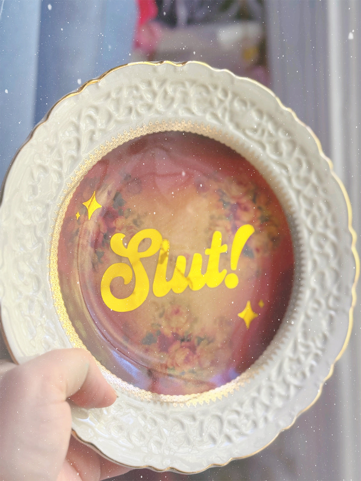 Slut! - Dirty Dish - Wall Decor